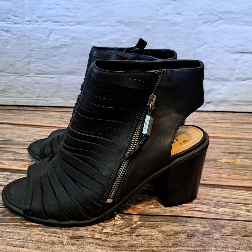 Circus by Sam Edelman Kesler Black Caged Open Toe Block Heel Ankle Boots 9.5M
